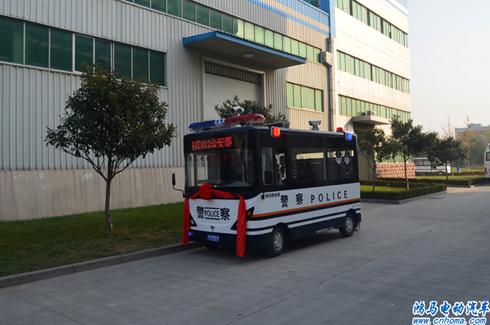 廣東湛江鴻馬流動警務(wù)室發(fā)車——全面提升警務(wù)效能