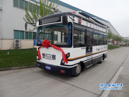 四川巴中市巴中區(qū)鴻馬移動(dòng)警務(wù)室發(fā)車——打造安全便民窗口