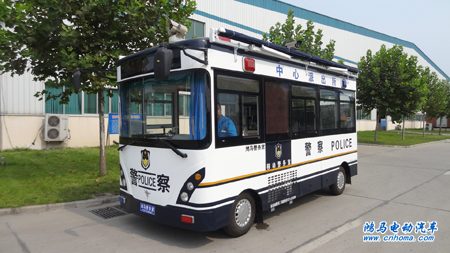 山東鄒城鴻馬移動警務(wù)室發(fā)車——創(chuàng)新警務(wù)機(jī)制改革