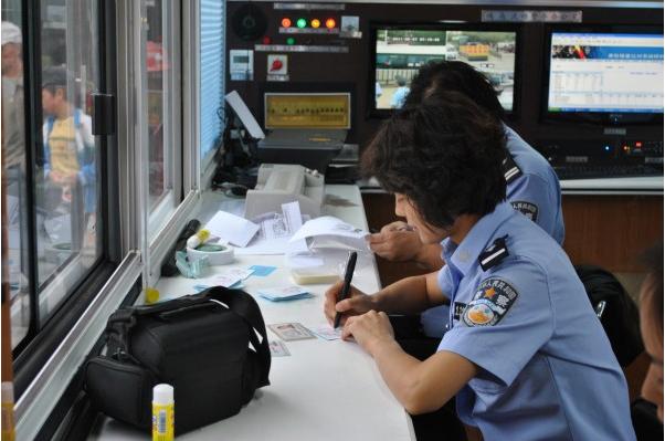 ���R늄���܇���Ӿ���(w��)��